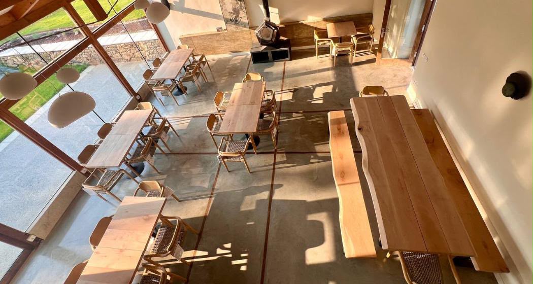 mobiliario-a-medida-comedor-restaurante-madera-maciza-11